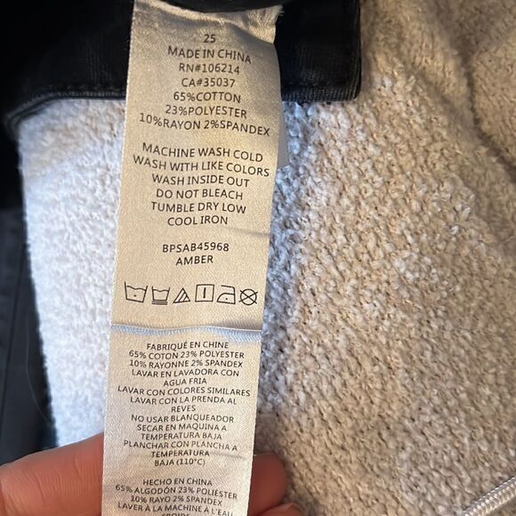 Joe’ Jeans - Black cropped - Picture 8 of 8